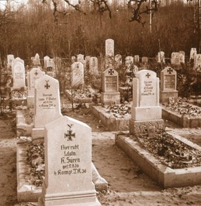 Alman mezarlığı, Carlepont, Kuzey Fransa, c1914-c1918 by Unbekannt