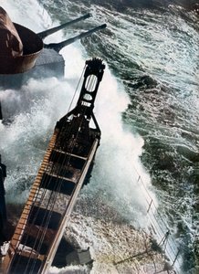 Atlantik denizlerinde savaşan Alman savaş gemisi, 1942 by Unbekannt