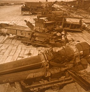 Ağır silahlar ve makineler, İngiliz kampı, kuzey Fransa, c1914-c1918. by Unbekannt