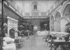 Highclere Kalesi, Hampshire - Carnarvon Kontu, 1910 by Unbekannt