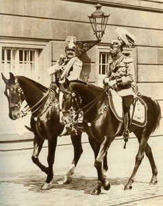Kaiser Wilhelm II ve King George V, Berlin, Almanya, 1911, 1935. by Unbekannt