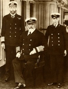 Kral Edward VII, oğlu Galler Prensi George ve torunu Prens Edward ile birlikte, 1910, 1935. by Unbekannt