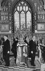 Kral George V eyalette, St Mary Magdalene Kilisesi, Sandringham, Norfolk, Ocak 1936 by Unbekannt