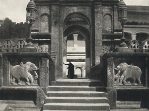 Kutsal Diş Tapınağındaki Manastır Dalada Maligawa Vihara, Kandy, 1926 by Unbekannt