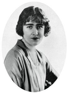 Leydi Elizabeth Bowes-Lyon, 1923, 1937 by Unbekannt