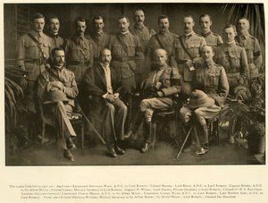 Lord Roberts ve Sir Alfred Milner, Kişisel Personelleri ile, 1900, 1901. by Unbekannt