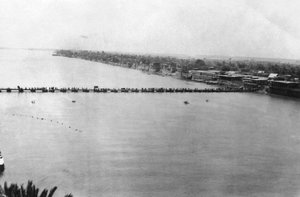 Alt duba köprüsü, Bağdat, Mezopotamya, Birinci Dünya Savaşı, 1918 by Unbekannt