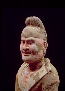 İpek Yolu Boyunca Seyahat Eden Adam, büstün detayı, Çin, Tang Hanedanlığı (618-906) (pişmiş toprak) (ayrıca bkz. 115293) by Unbekannt