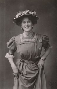 Bayan Zena Dare, 1887-1975, c1930. by Unbekannt