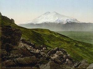 Kislovodsk yakınlarındaki dağ, Rusya, c1895 by Unbekannt