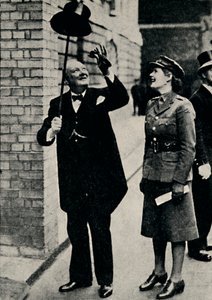 Bay Churchill Neşeli Bir Ruh Halinde, 1940