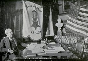 Nelson A Miles, ABD Ordusu generali, karargahında, 1898 by Unbekannt