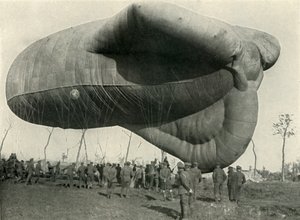 Gözlem Balonlarımızdan Biri, 1919. by Unbekannt