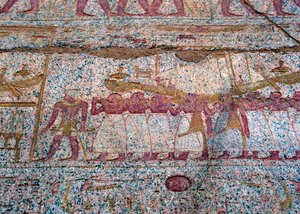 Bir alayda taşınan Ra güneş teknesini gösteren boyalı kabartma, Eski Mısır by Unbekannt