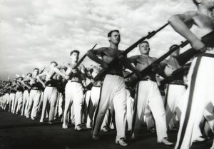 Genç Komünistlerin Geçit Töreni, Moskova, SSCB, 1930