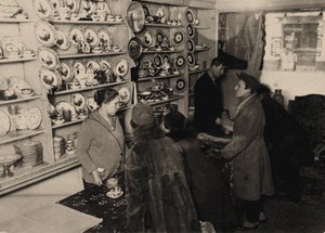 Romanov Çar ailesinin mülklerinin müzayedesinden önce önizleme, Moskova, 1927, 1927. by Unbekannt