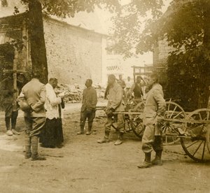 Açık havada ayin diyen rahip, c1914-c1918 by Unbekannt