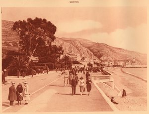 Promenade du Midi, Menton, 1930. by Unbekannt