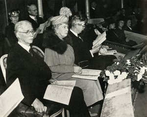 Kraliçe Mary Zafer için Şükran Günü konserinde, Royal Albert Hall, 1945, 1951. by Unbekannt