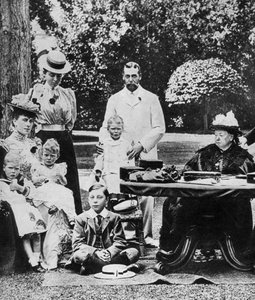 Kraliçe Victoria ve ailesi, 19. yüzyılın sonlarında Osborne House