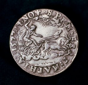 1577