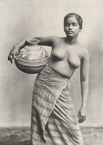 Hollandalı Sinhala kadını, her zamanki dış giysisi olmadan, 1926 by Unbekannt