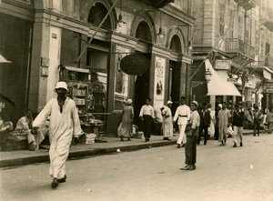 Sisters Street, İskenderiye, Mısır, 1941 by Unbekannt