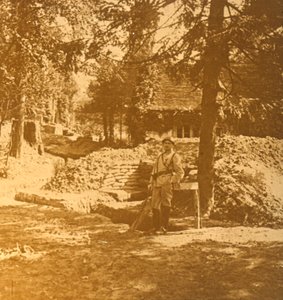 Siperin dışındaki asker, Bois des Loges, kuzey Fransa, c1914-c1918 by Unbekannt