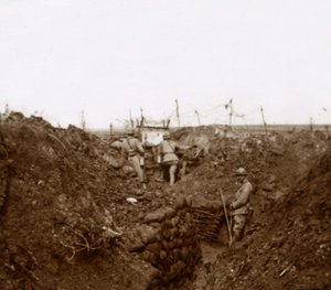 Siperlerdeki askerler, Massiges, kuzey Fransa, c1914-c1918 by Unbekannt