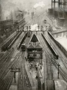 Aziz Pancras. Londra, Midland ve İskoç Demiryolunun bir terminali, 1935. by Unbekannt