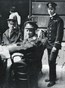 Teğmen Prens Albert, 1916 Buckingham Sarayı