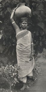 Tamulin su getiriyor, 1926 by Unbekannt