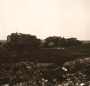 Tanklar, Juvincourt, kuzey Fransa, c1914-c1918 by Unbekannt