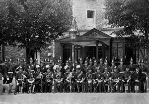Saxe-Coburg ve Gotha Dükü ve Plymouth Tümeni subayları, 1896 by Unbekannt