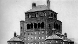 Kardeşlik Kulüpleri Binası, New York, 1924, by Unbekannt