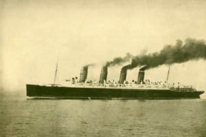 Mauretania Cunard Hattı, 30.696 Ton, c1930. by Unbekannt