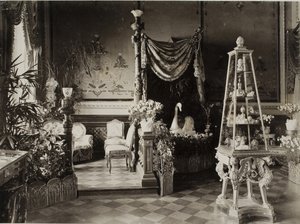Rus İmparatorluk Ailesi Fabergé koleksiyonunun St. Pete