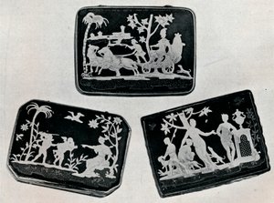 Üç Pique Enfiye Kutusu, 1920. by Unbekannt