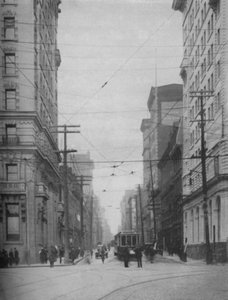 Şehrin En Yoğun Alışveriş Yollarından Birinin Yüksek Cepheleri, c1935 by Unbekannt