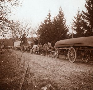 Duba taşımacılığı, Somme, kuzey Fransa, c1914-c1918 by Unbekannt
