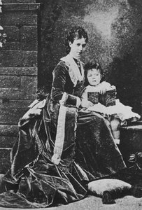 Tsarevich Nicholas ile Rusya'nın Tsarina Maria Feodorovna, c1873 by Unbekannt