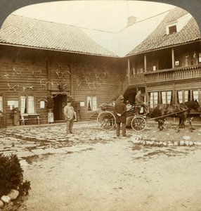 Ren geyiği boynuzlarıyla süslenmiş Victoria Oteli, Kongsberg