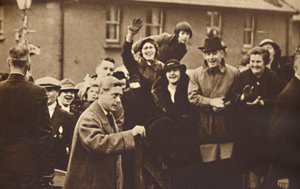 Galler Neşelendirmeyi Biliyor, 1936 1937 by Unbekannt