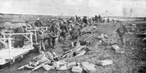 Yaralı tahliye noktası, Vimy, Fransa, Birinci Dünya Savaşı, Nisan 1917 by Unbekannt