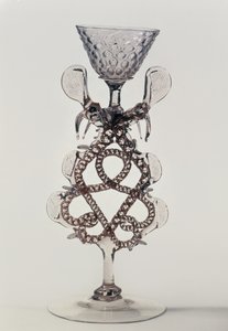 Facon de Venise ejderha saplı kadeh, 17. yüzyıl by Unbekannt Unbekannt