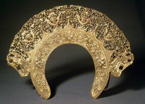 C.A., c.1730s monogramlı gümüşçü tarafından telkari işlemeli Rus tacı by Unbekannt Unbekannt