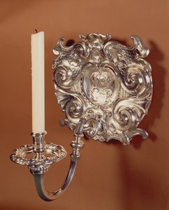Anglo-Hollanda Restorasyon dönemi tarzında aplik, tek ışık. 1668-90 by Unbekannt Unbekannt