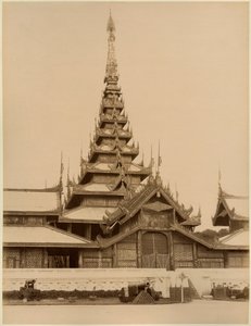 The Myei-nan or Main Audience Hall in the palace of Mandalay, Burma, late 19th century (albumen print)  by Unbekannt Unbekannt