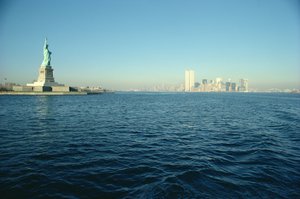 Özgürlük Anıtı ve Manhattan Adası