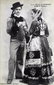 Duimper'den gelinler ve damatlar, 20. yüzyılın başları (kartpostal) by Unbekannter Künstler